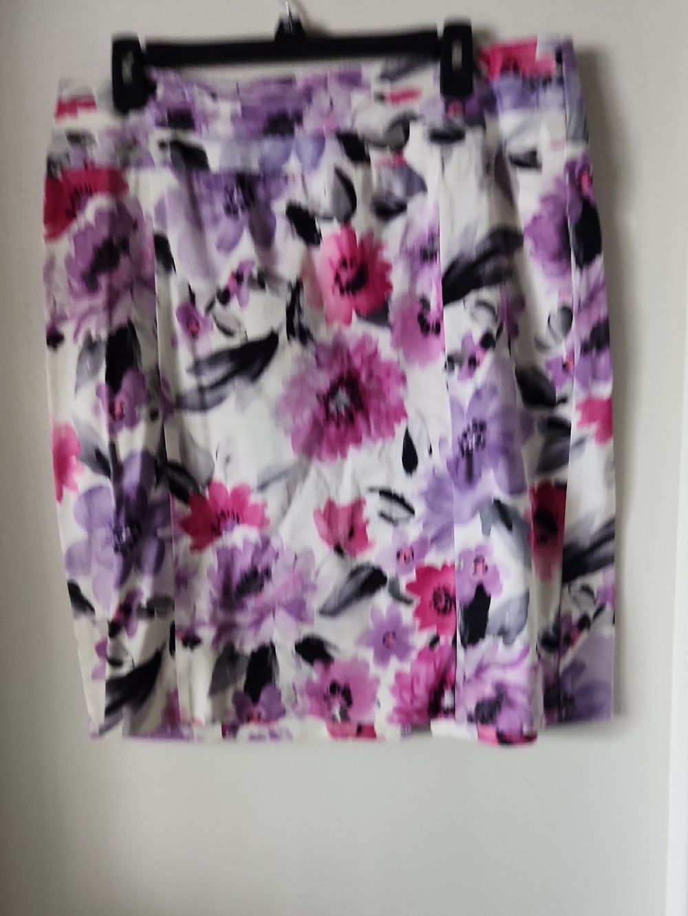 Dressbarn Floral Print Pencil Skirt - Pink & Purple